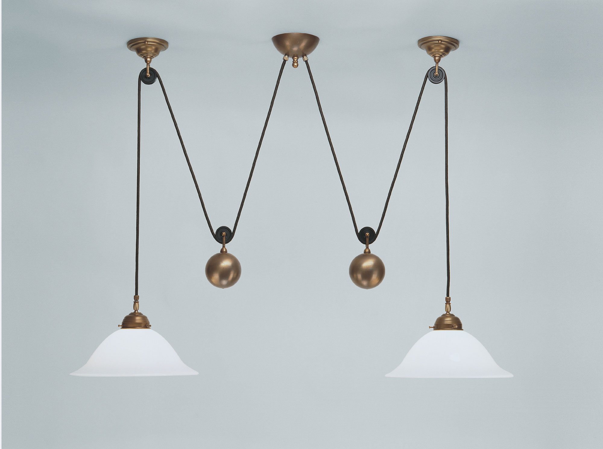 Zugpendelleuchte Ei07-38 op B